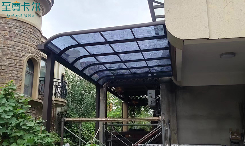 深圳寶安（ān）專業做家庭雨棚的廠家？陽台雨棚上門安裝？